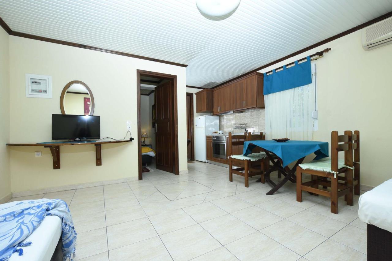 Haus Platanos Apartments & Bungalows By The Sea Вурвуру Екстер'єр фото