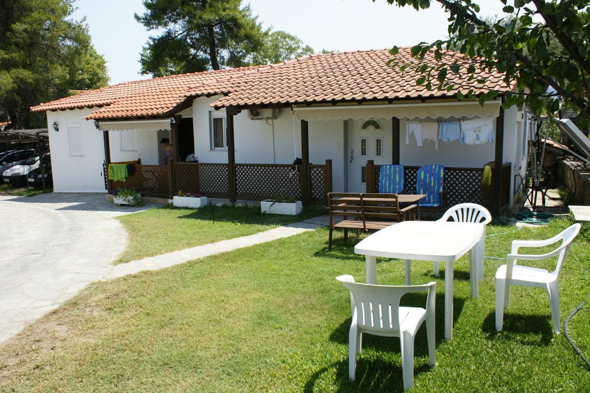 Haus Platanos Apartments & Bungalows By The Sea Вурвуру Екстер'єр фото