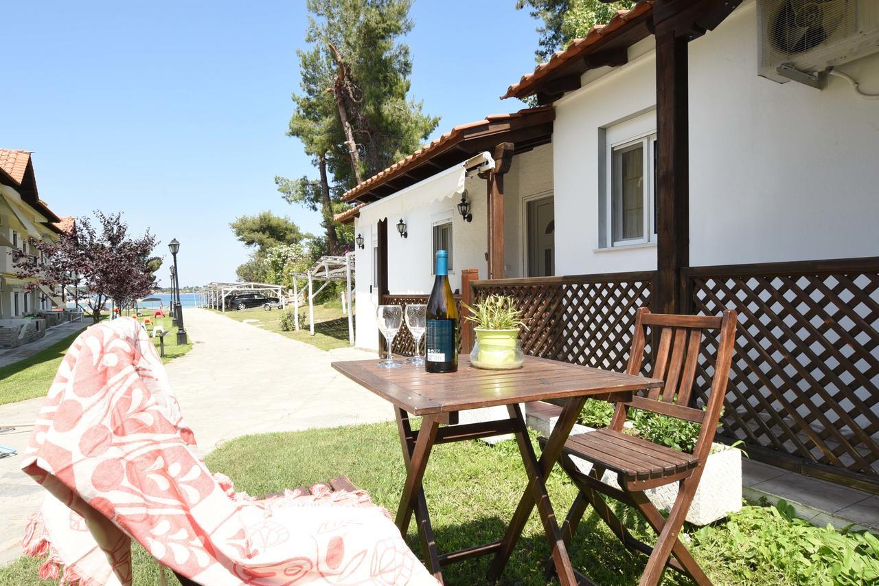 Haus Platanos Apartments & Bungalows By The Sea Вурвуру Екстер'єр фото